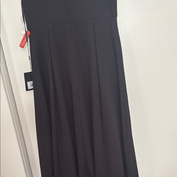 NWT | Mac Duggal 2654 Black Beaded Cap Sleeve V Neck A Line Gown Size 8 - Picture 10 of 12